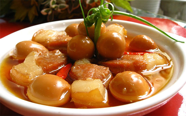 Thịt kho tàu