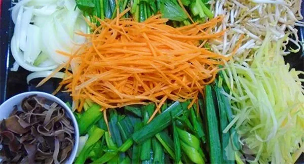 Hướng dẫn làm món mực khô xào thập cẩm đậm đà