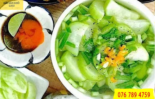 tôm khô nấu bầu
