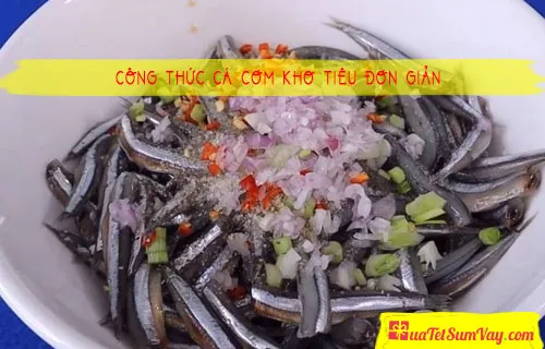 Công thức cá cơm kho tiêu đơn giản