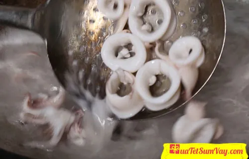 Công thức làm mực chiên bơ tỏi thơm ngon