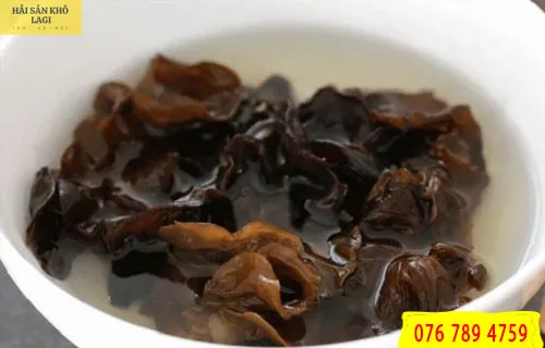 Ngâm nấm mèo mực nhồi thịt
