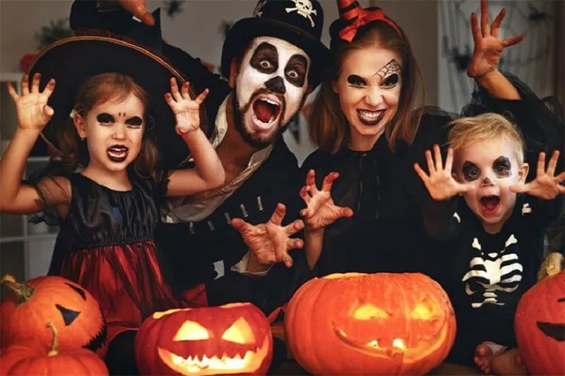 Các tập tục trong lễ hội halloween